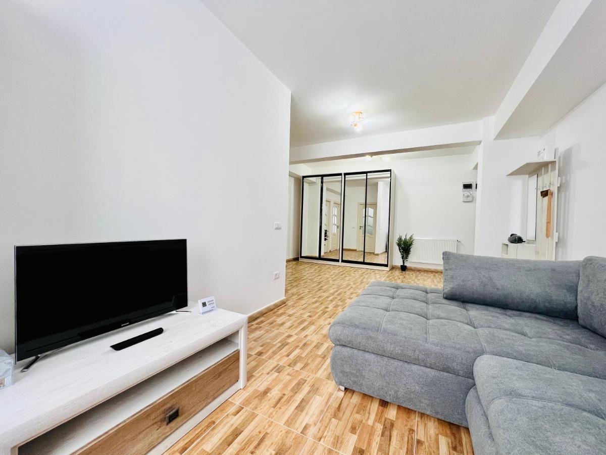 Altheda Living Brownie 29E-2 Apartment Suceava Bagian luar foto