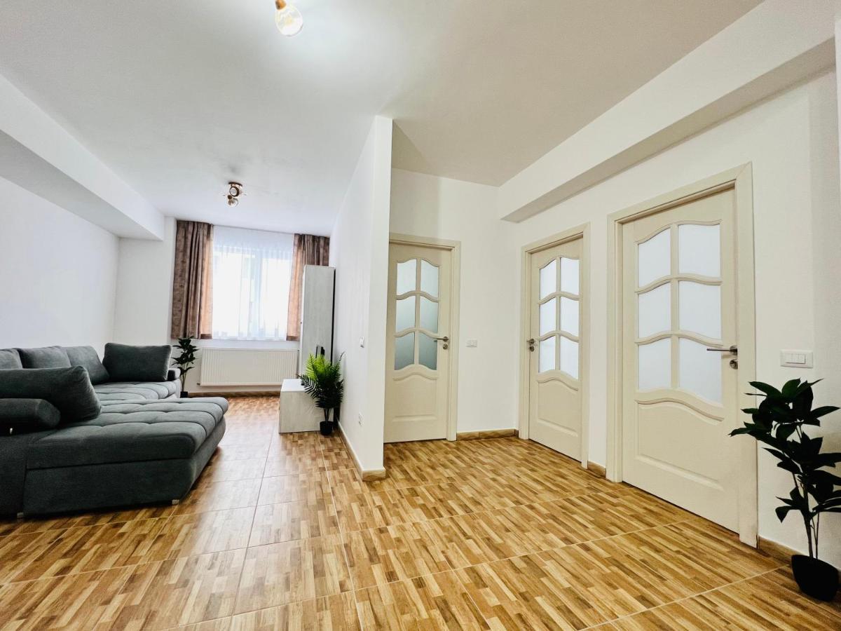 Altheda Living Brownie 29E-2 Apartment Suceava Bagian luar foto